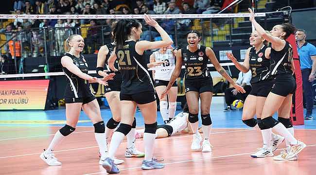 VakıfBank, Beşiktaş Ayos'u 3-1 ile geçti