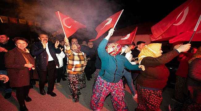 Başkan Kırgöz, 1200 araçlı konvoyla Deliktaş'ta seçim startını verdi