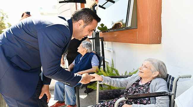 Başkan Yıldız'dan Huzurevi Sakinlerine Bayram Ziyareti