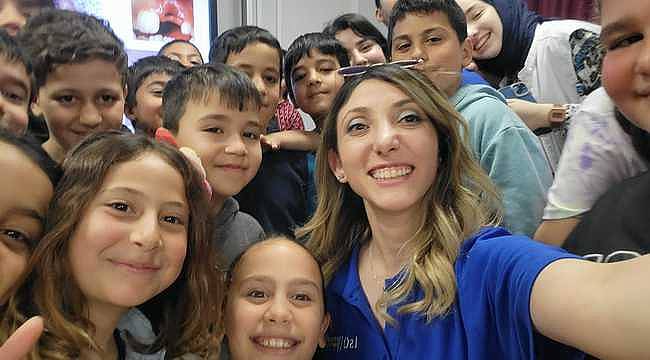 İstinye Üniversitesi öğrencileri Hatay'daki çocuklarla 'diş sağlığı' etkinliklerinde buluştu