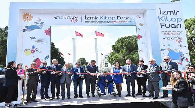 İzmir Kitap Fuarı başladı