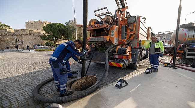 İZSU, Çeşme'nin altyapısını turizm sezonuna hazırlıyor