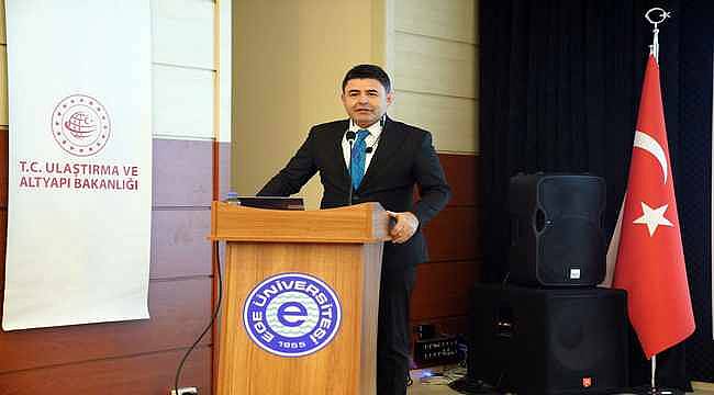 Bakan Yardımcısı Boyraz, 'Türkiye Yüzyılında Ulaştırma Vizyonu'nu anlattı