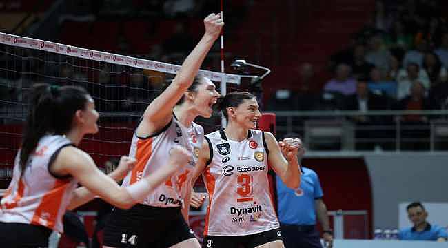 Eczacıbaşı Dynavit, Galatasaray Daikin'i Set Vermeden Yendi