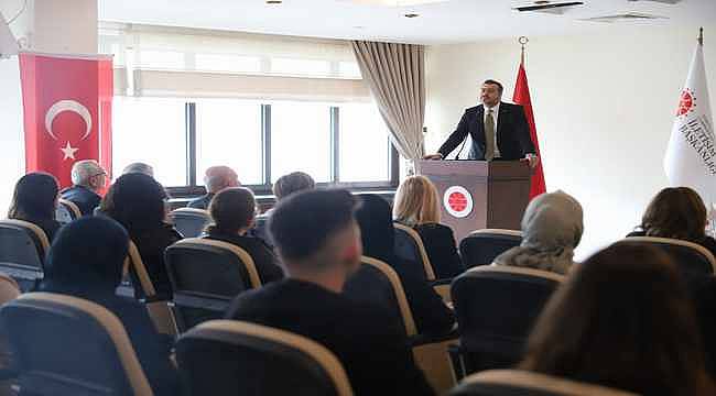 "Hakikat Çağında Teknoloji ve Davranışsal Bağımlılıklar" Konferansı Düzenlendi