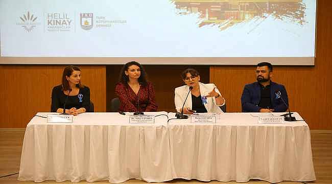 Karabağlar'da "Üreten Kütüphanelerin Bilinmeyen Dünyası" Paneli