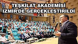 AK Parti İzmir Teşkilatları Akademi'de Buluştu: Saygılı'dan Birlik ve Beraberlik Mesajları