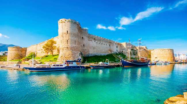 Değerli turizm destinasyonlarında keyifli tatil deneyimlerine aracılık eden Tatilbudur.com; Kıbrıs otellerine özel tam bir tatil paketi ile baharı karşılıyor. 