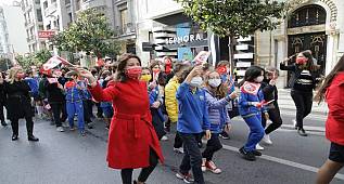 FMV Işık Okulları, Cumhuriyet Bayramı’nı Nişantaşı Sokakları’nda kutladı 