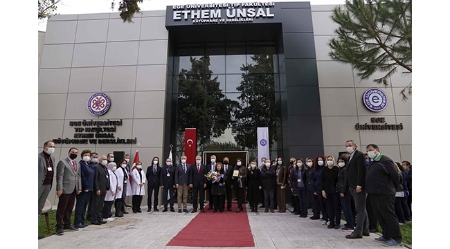 Ege Üniversitesi Tıp Fakültesi kütüphanesi ile derslikleri İzmirli hayırsever ailenin katkılarıyla yenilendi. 